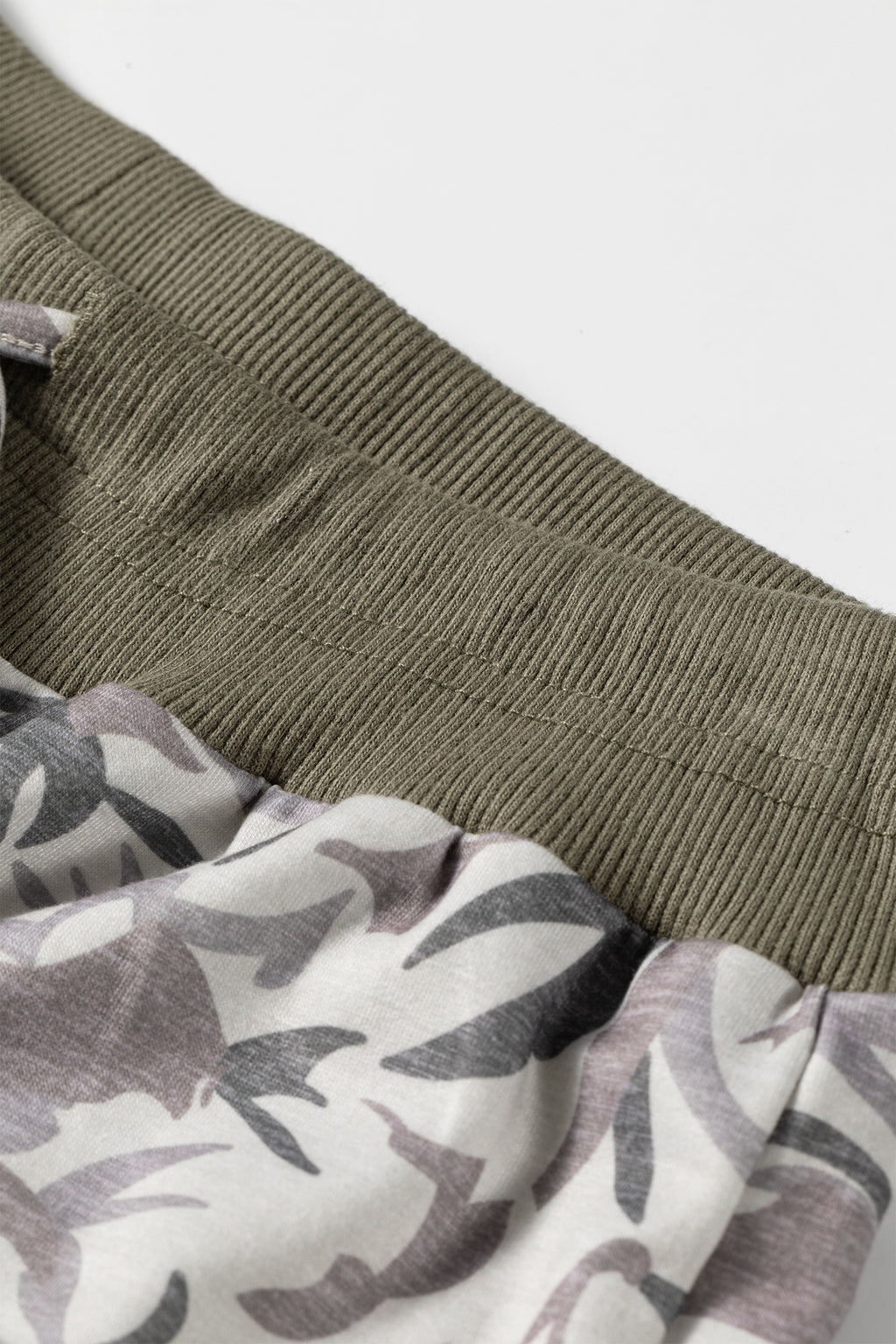 Khaki Drawstring Contrast Waistband Camouflage Cargo Barrel Pants