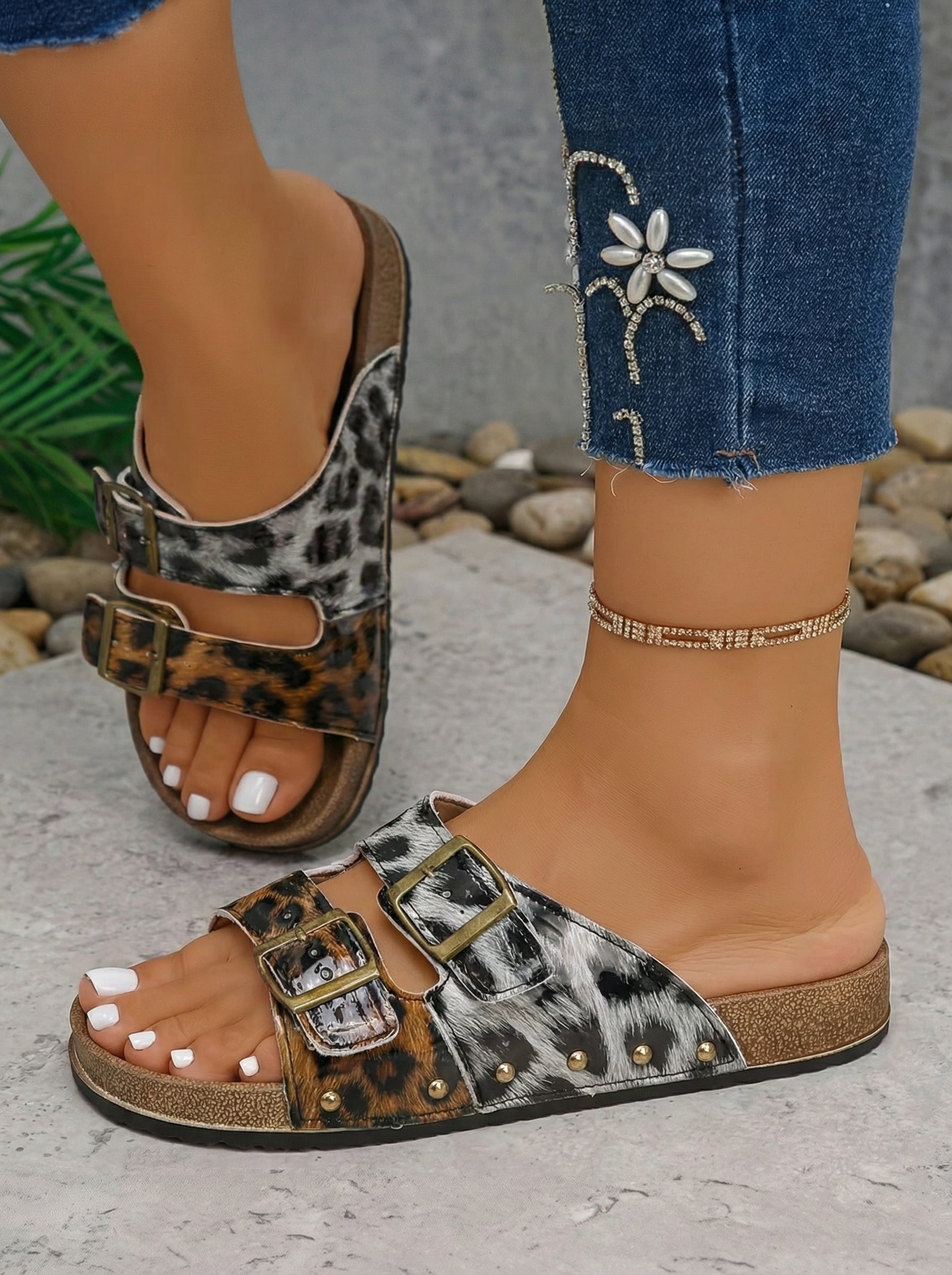 Coffee Leopard Two-tone Retro Buckle Straps Hollowed Faux Suede Slippers