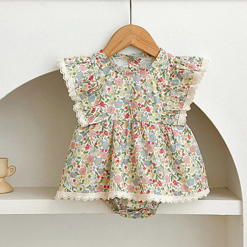 2026 Summer New Baby Girl Clothes Small Flower Lace Pure Cotton Little Flying Sleeve Onesie Outfit for Crawling and Outdoor Wear