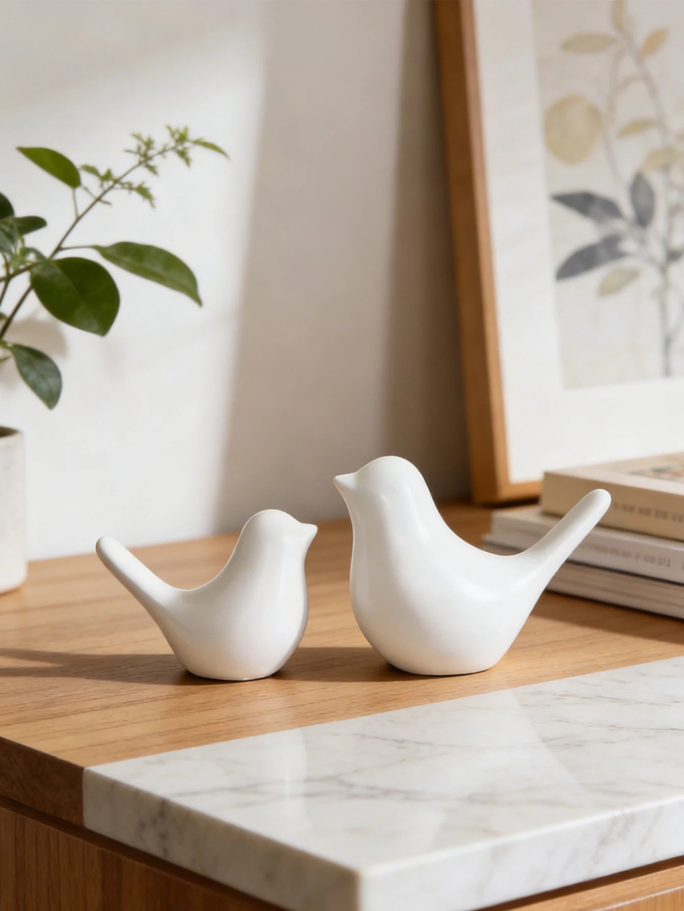 A pair of Eames Bird sculptures, small resin bird figurines, home decor for bedrooms, living rooms, and study desks.