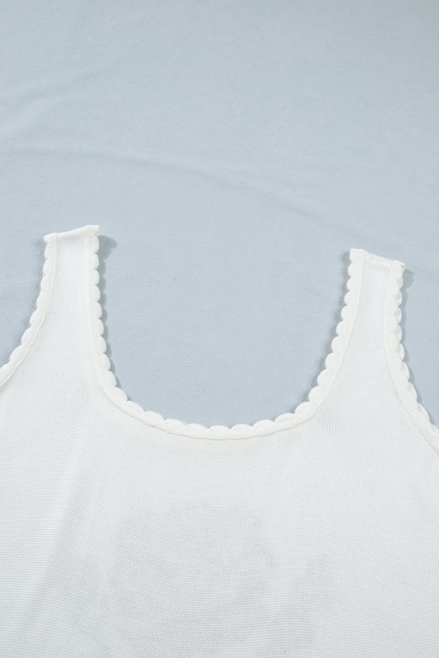 White Plus Size Floral Print Scalloped Trim Square Neck Tank
